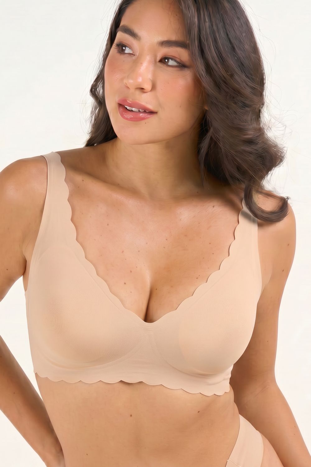Seamless Deep V Push-Up Scalloped Wireless Jelly Bra